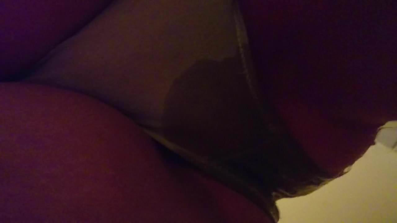 Panty peeing