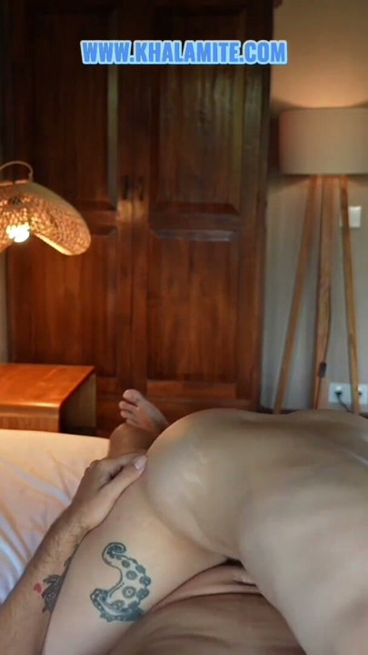 She wakes up her colleague with a blowjob and a fuck in Bali - French alt vlog with subtitles KHALAMITE | Clip 2