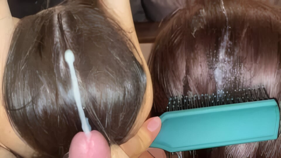 이 천연 치료제로 머리카락을 강화하세요! 머리카락에 정액 사정. 정액을 머리카락에 빗질하기.