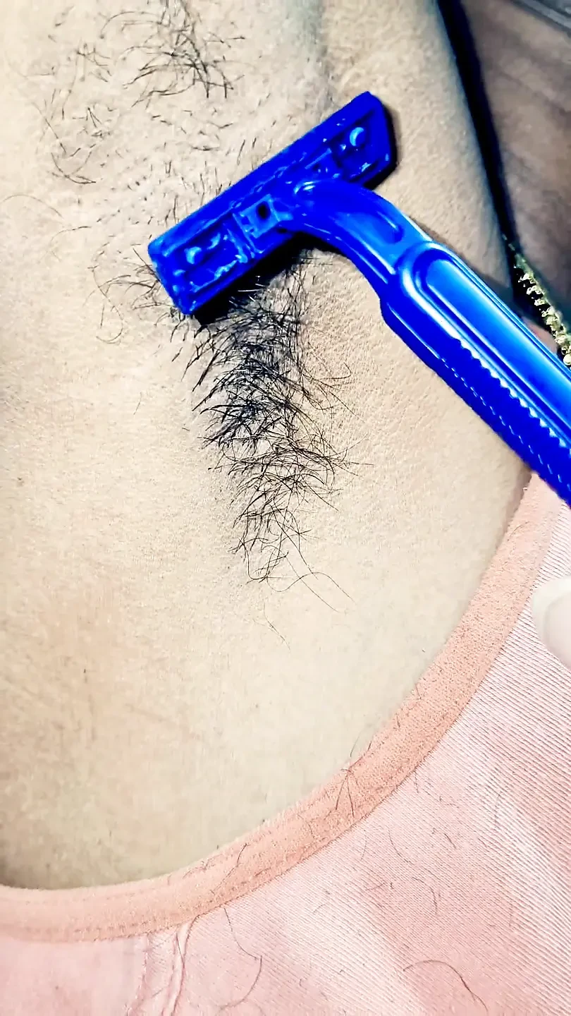 Desi Bhabi Hair Remove In Bathroom