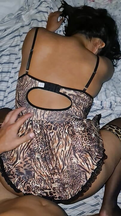 After a COSTUME PARTY a stranger saw me with my sexy dress and did not hesitate to propose to me to have SEX, how delicious!