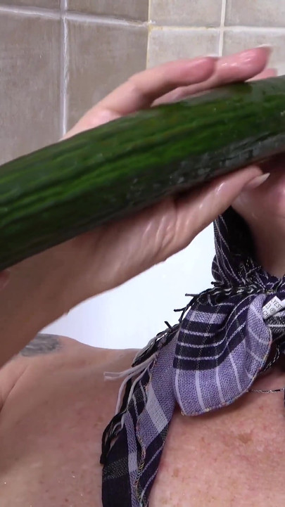 Grandma Cunt Stretched by a Cucumber