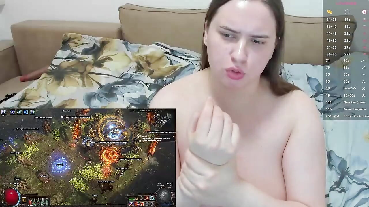 Παίζοντας Path Of Exile και πτώση Hehe