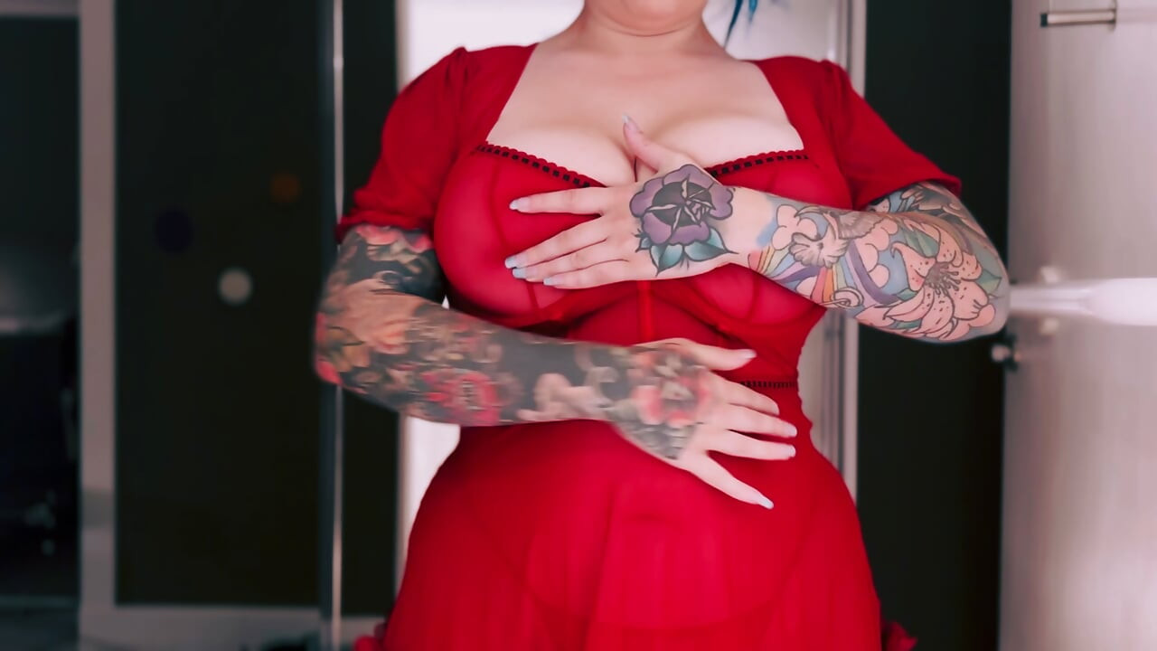 Curvy British MILF Tries On Sexy SHEIN Lingerie Tattooed & Busty