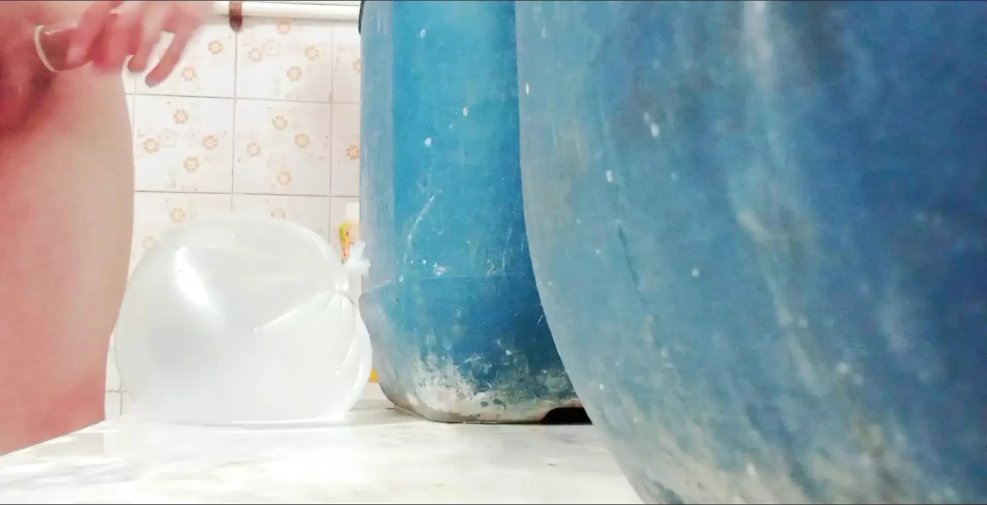 Solo Anal Fun with Cum by Hand💦