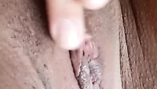 Fell on the Net girl masturbating