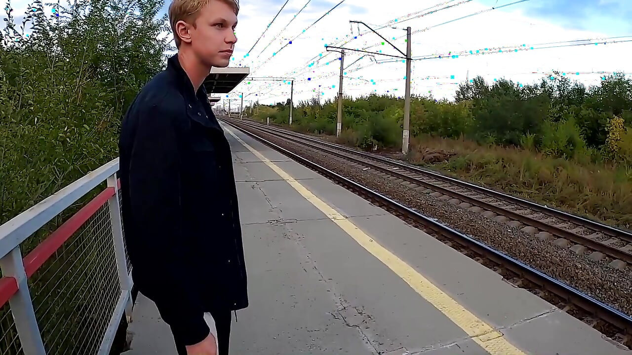 Extreme Masturbation at the Station