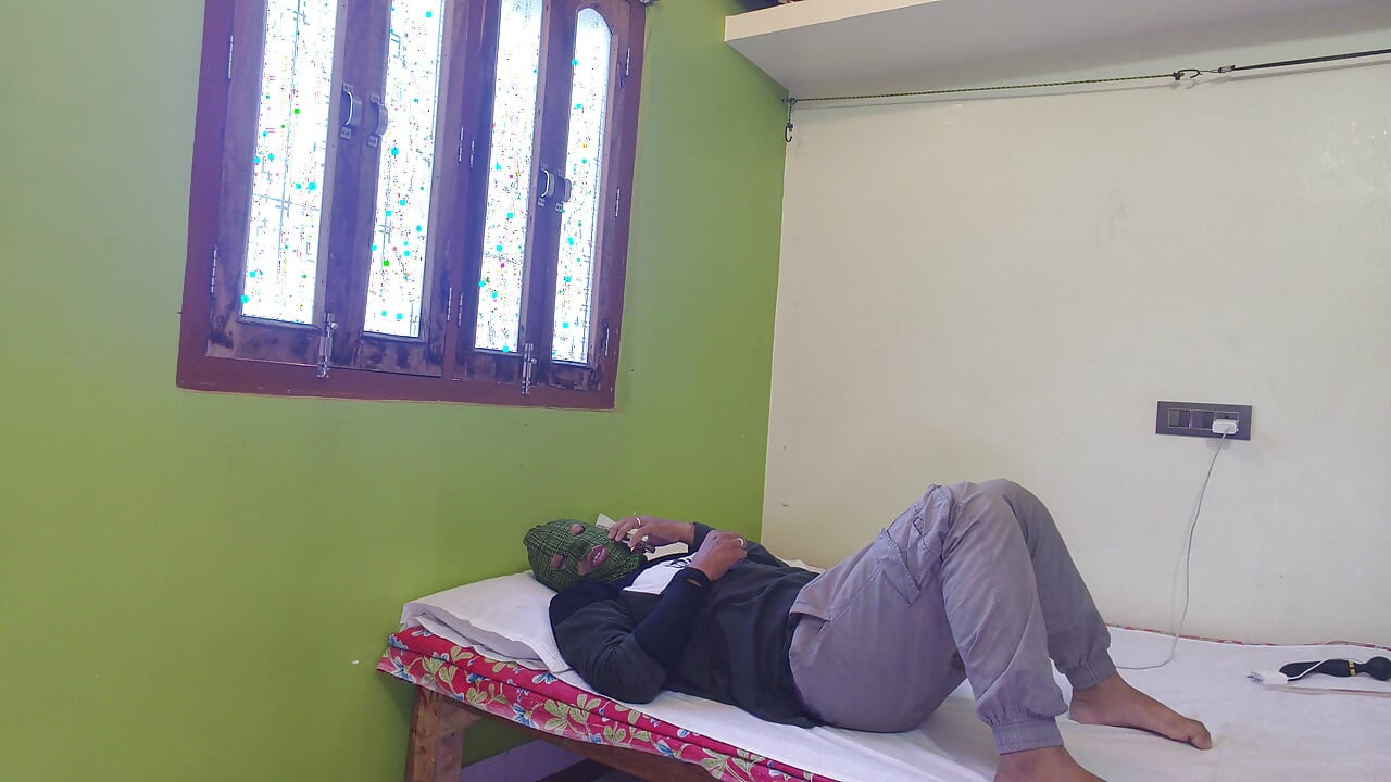 Horny Indian College Girl Comes To Private Room To Fun With Her Boyfriend