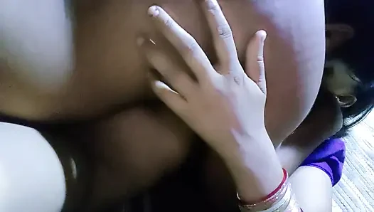 Pacar India disetubuhi di malam hari