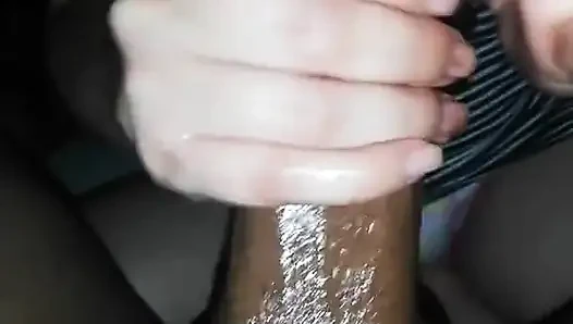 4896573