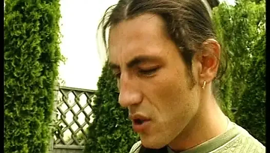 Alman Kapılarının Arkasında Özenle Siktir Edilir - Tam Film