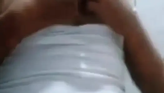 Videoanruf mit der Frau meines Freundes bekam stattdessen große, natürliche Brüste
