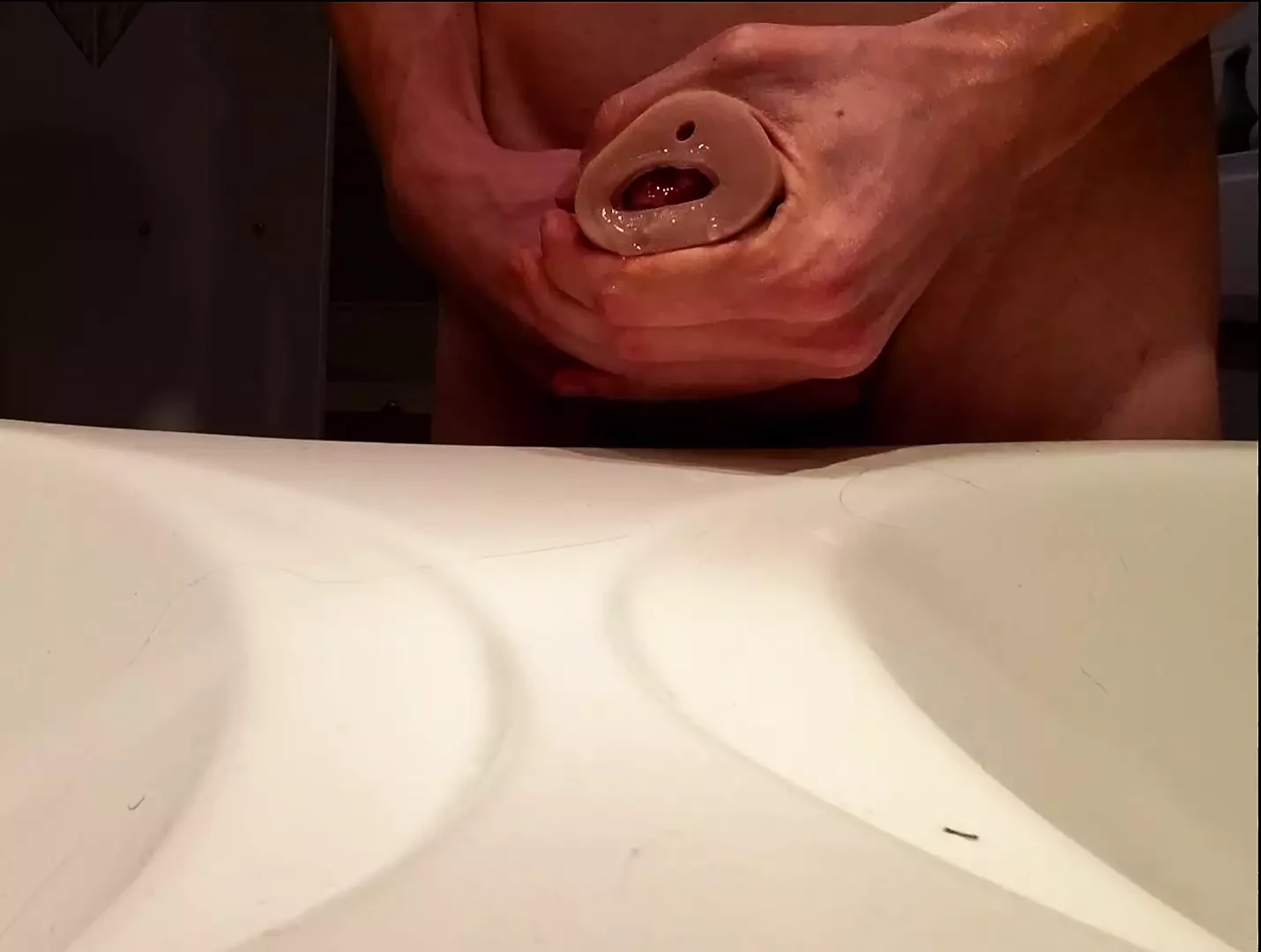 Grande sborrata con Fleshlight