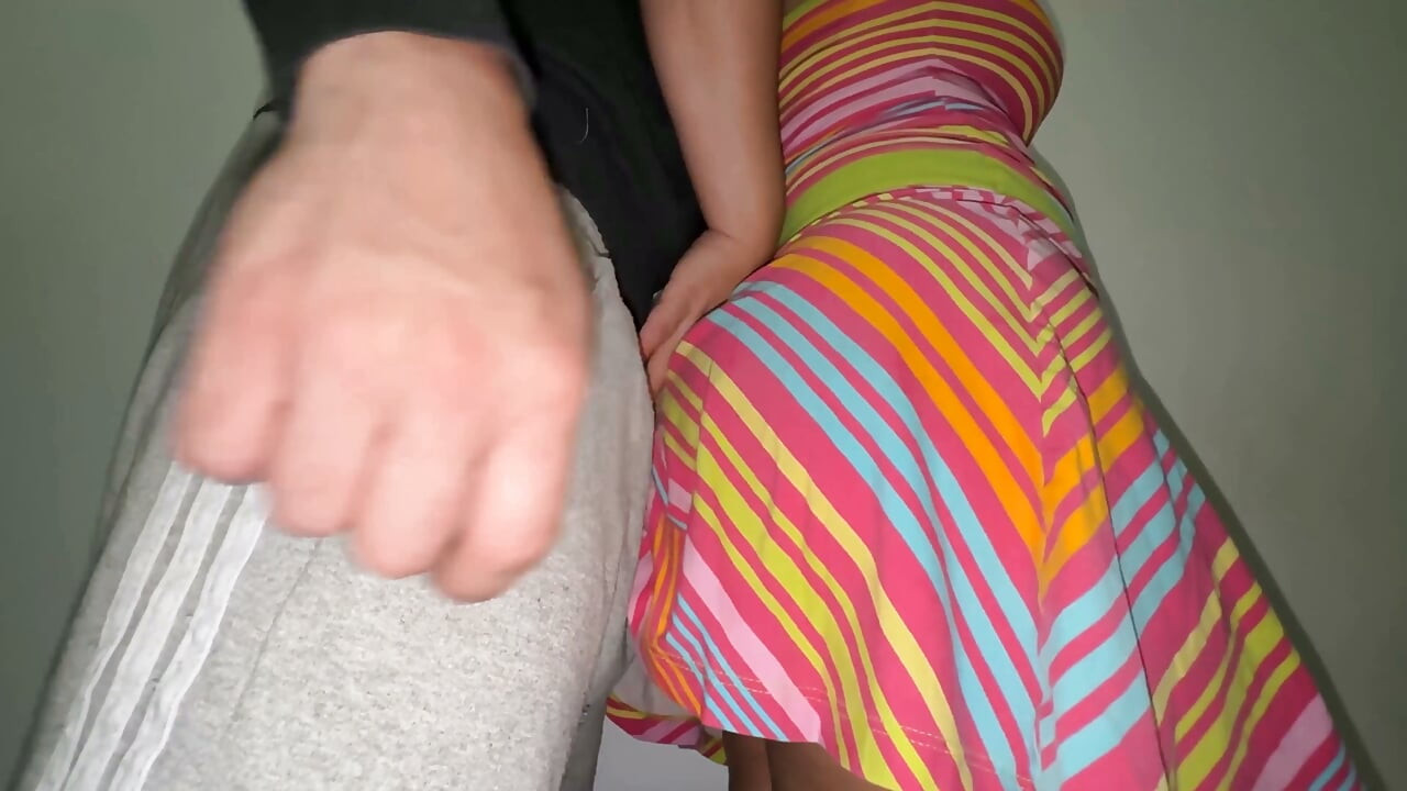 Strange Pervert Slides His Cock Into a Big-assed Woman