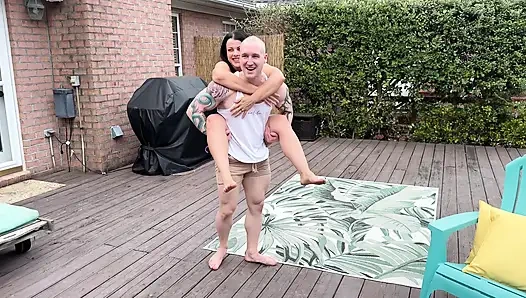 Nadia white dan baxx lagi asik bugil di lift dan carry