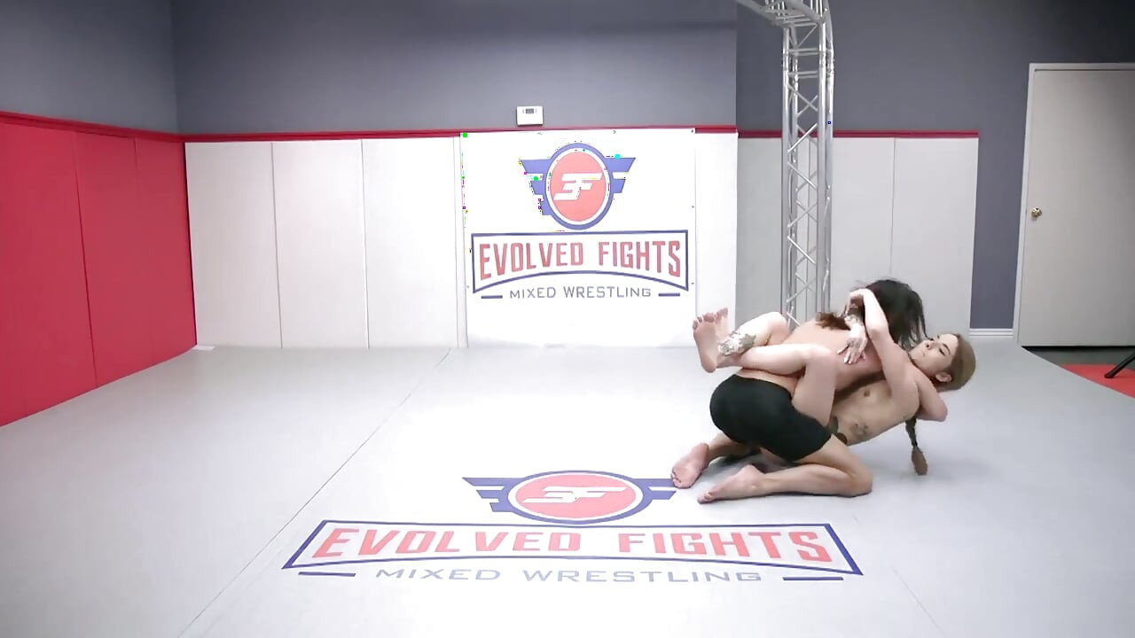 Vanessa Vega Vs David Lee Mixed Wrestling