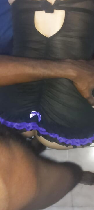 Komşum beni kocası çalışırken davet ediyor