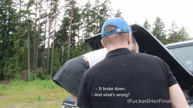 I Fucked Her Finally - Sweet blonde tries to fix the car