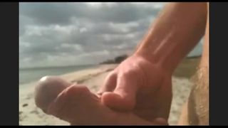 Сперма на пляже