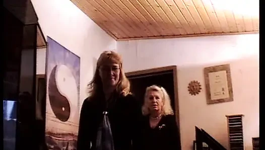 Hot amatuer German slut rides dick before a cumshot