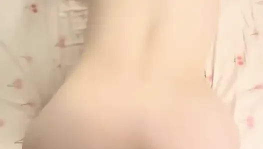 Aku ngentot pelacur cina gaya doggy dan crot di dalam memeknya