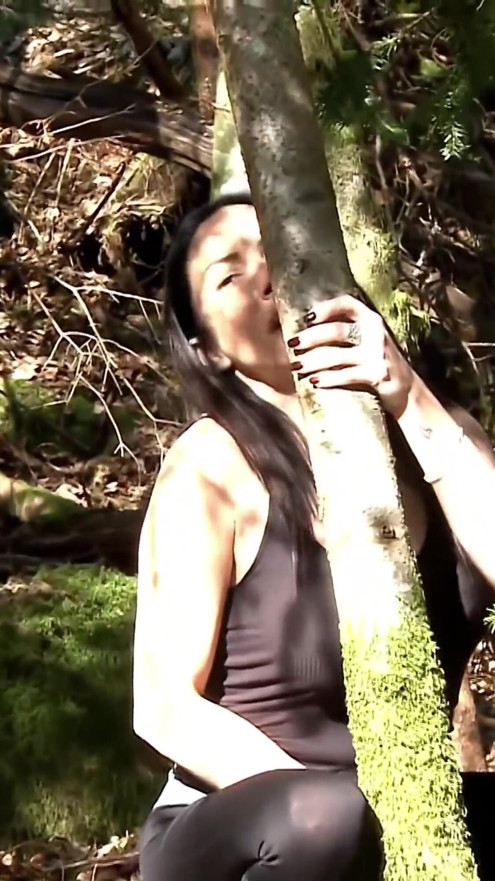 Anna Daey & Jordan Perry outdoor threesome with lesbian strapon fucking