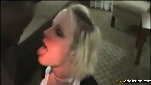 BBC Addiction - 100% Amateur und selbstgedrehte porno-videos. MILFs süchtig nach BBC und interracial knallen