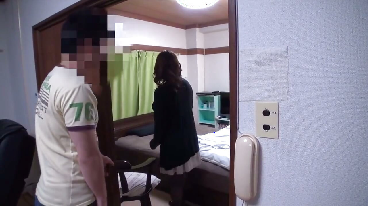 The Moment the Doorbell Rings: Shiratori Sumire's Surprise Visit