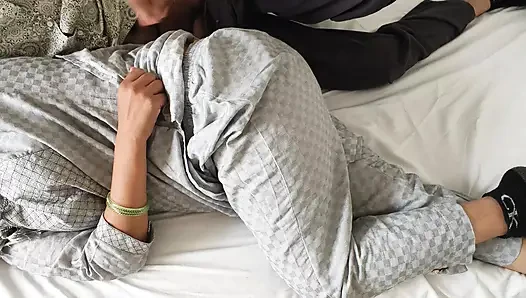 Desi dorfmädchen enge muschi im freien sex erstmals sex heißes schönes indisches mädchen sex viral mms