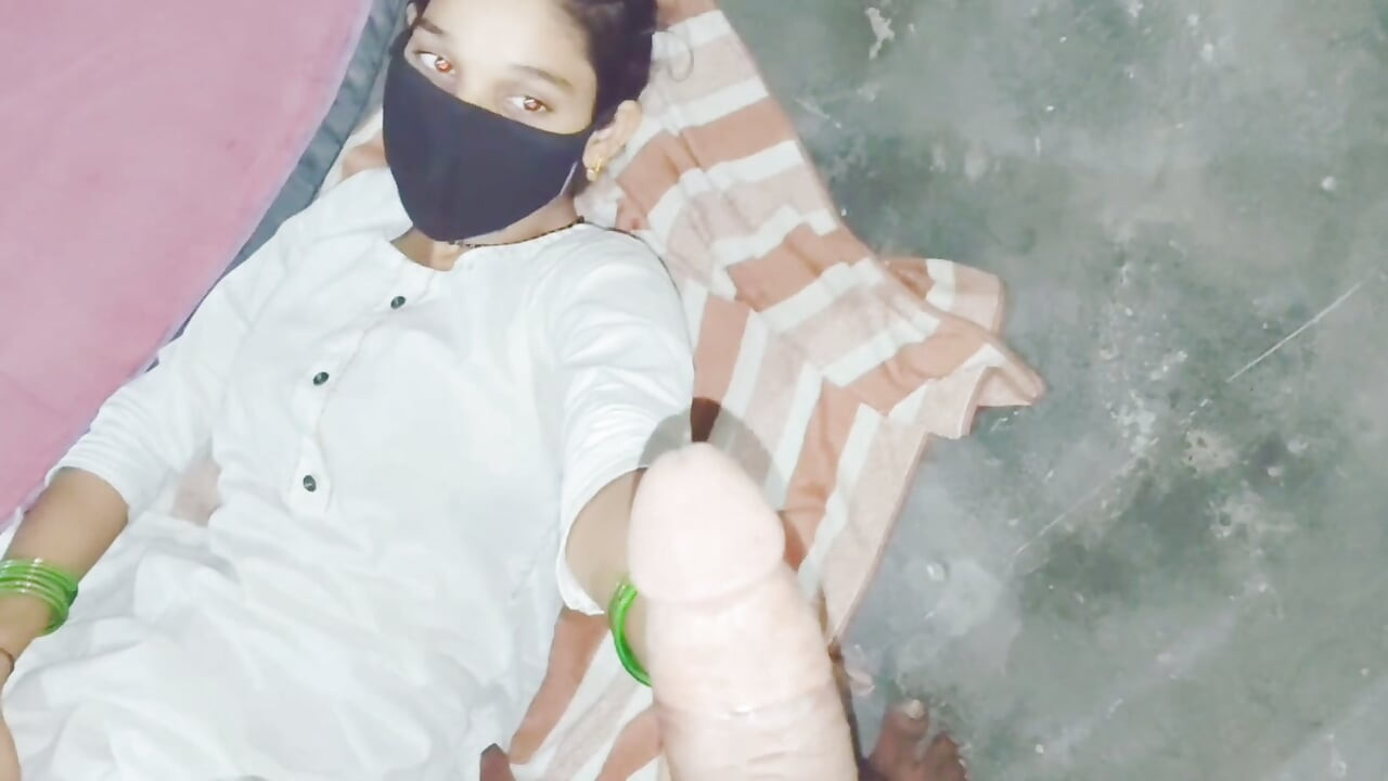 Bhabhi ne devar ko fasa kr chudayi gand