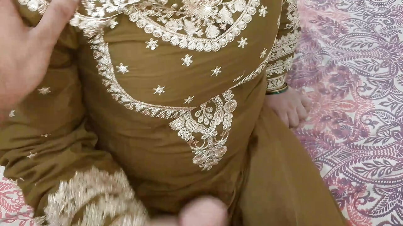 Stepmother saw him holding a cock in his hand while studying - Hindi audio