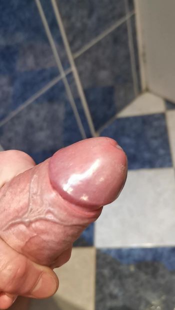 Big cock that gets cum all over the place