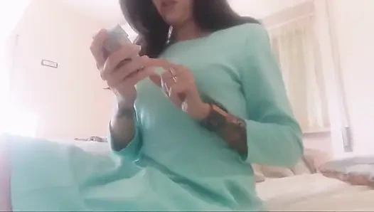 Rauchende fetisch! Sieh, wie ich mich auf dem Wc mit Zigaretten entspanne