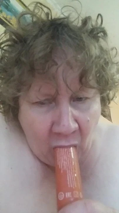 Fat Russian with dildo
