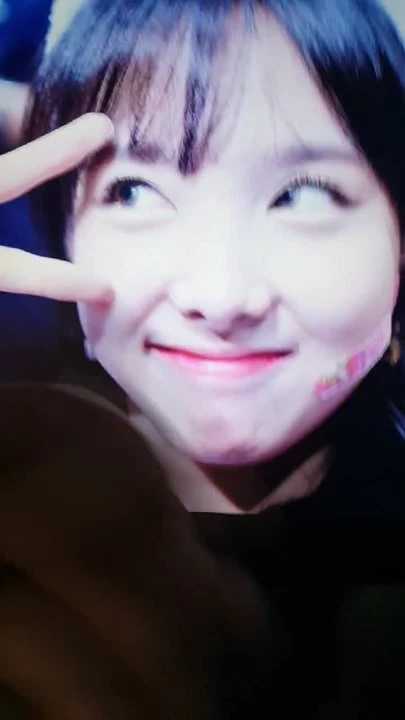 Duas vezes nayeon cum homenagem