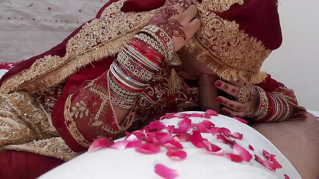 スハグラット - 初めての結婚初夜のセックス - 新しいインドのホットカップル