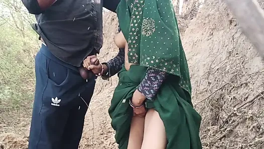 jangal mai gayi bhabhi ki chudai ki
