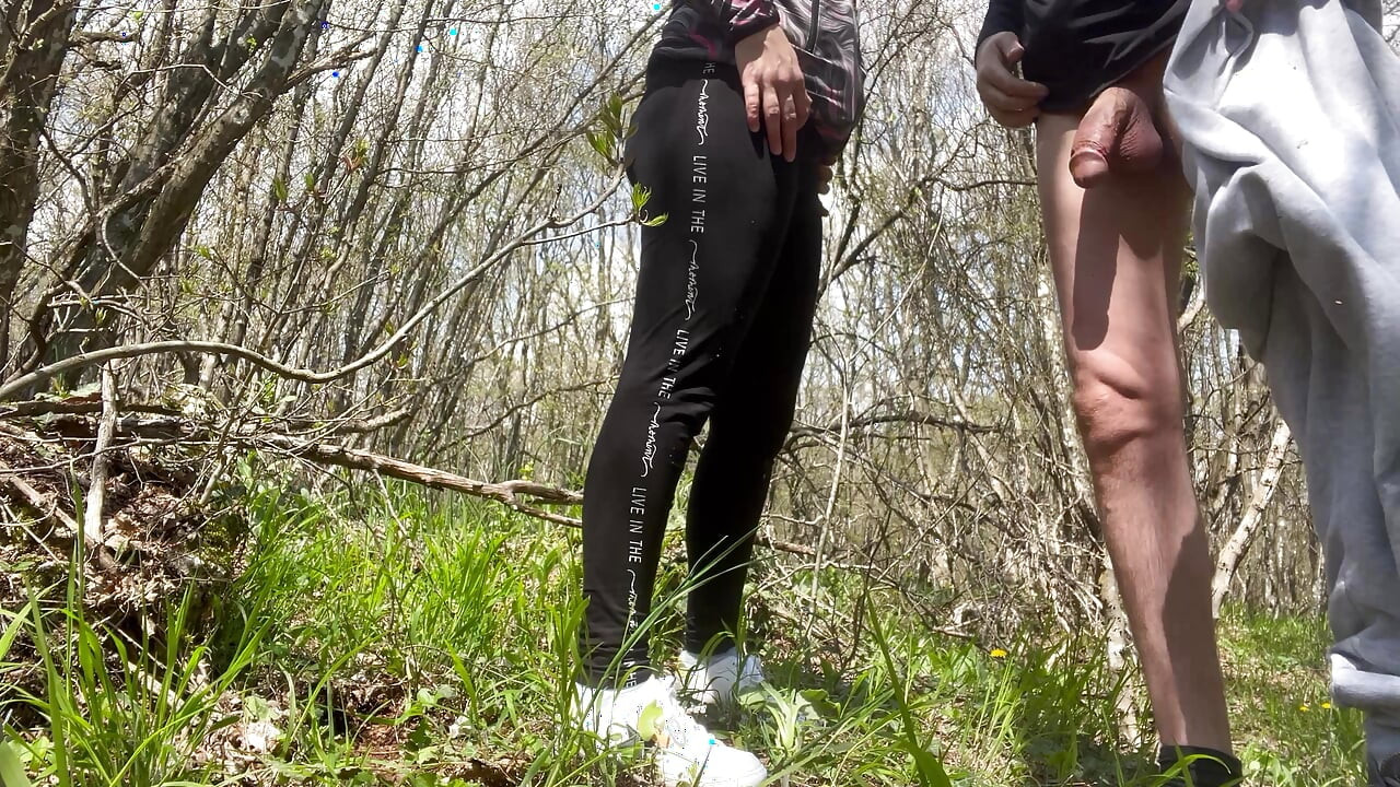 Outdoor MILF Anal Part 2