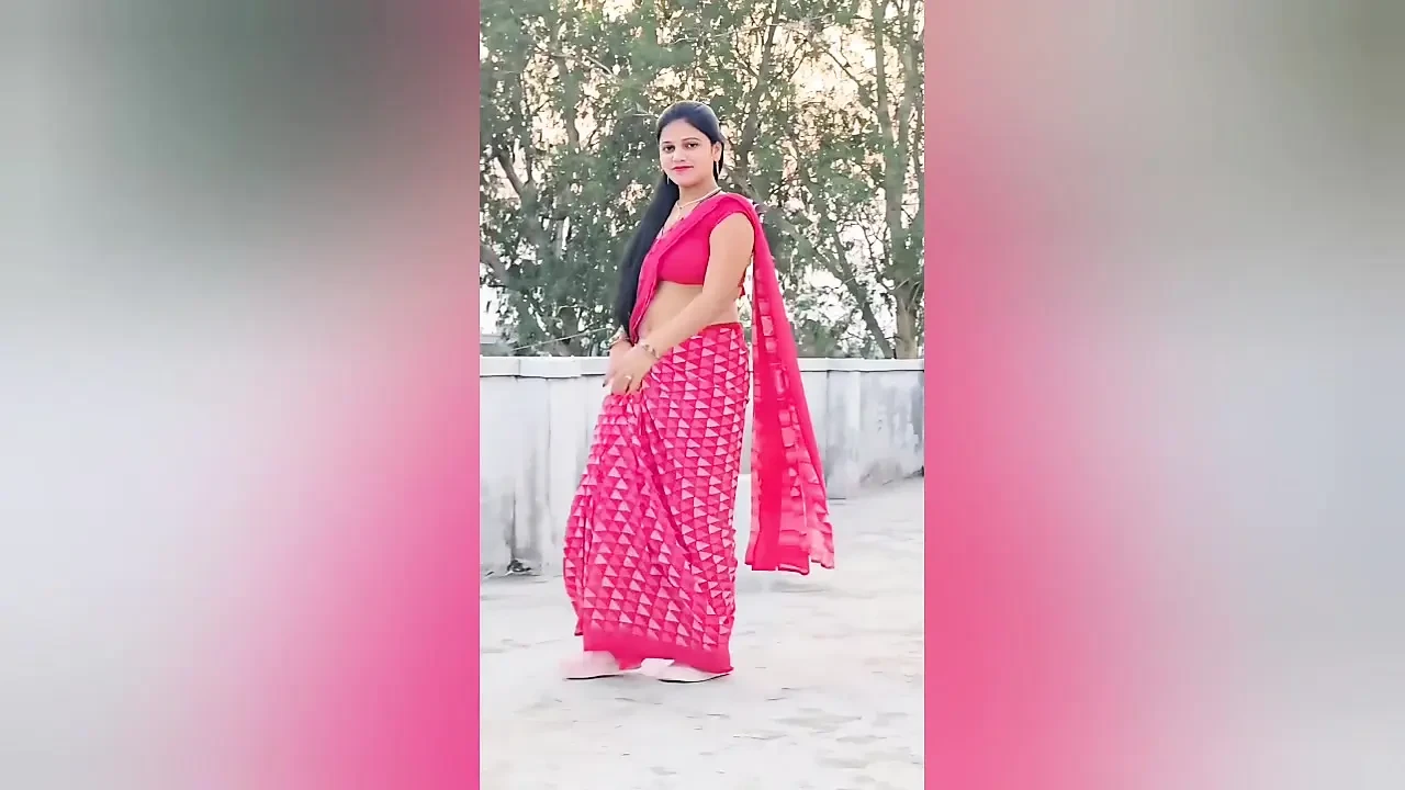 Pussy Sealed Ass" Komal's Husband Is Very Sexy Wearing A Cleansing Jeans Top.