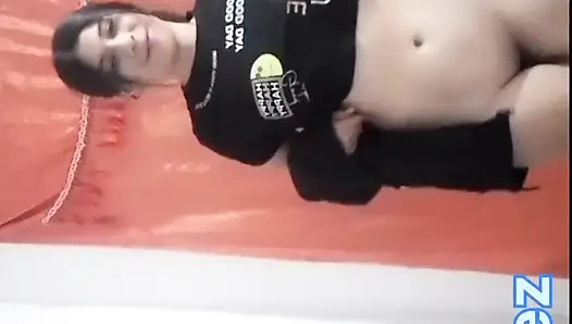 Adik tiri yang lagi sange berat