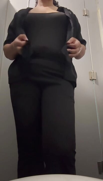Desi Bhabhi Boobs Show