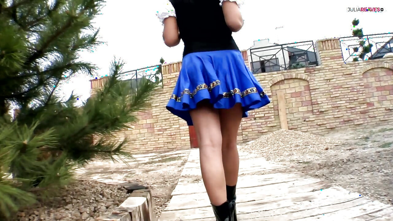 Latin amigo kız sadece büyük yaraklarla sikişiyor