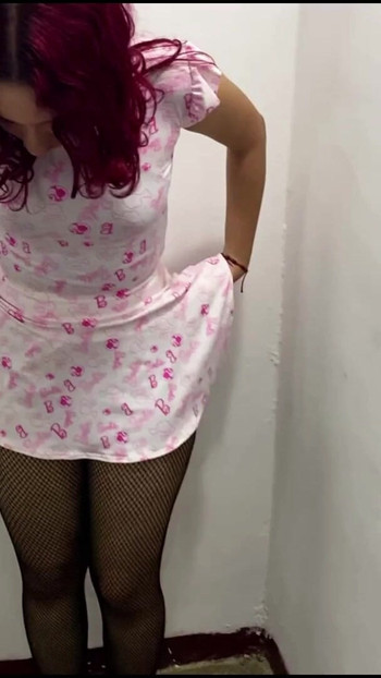 "내 의붓딸이 내가 가장 좋아하는 마야 의상을 입고 집 거실에서 그녀를 할 수 있어"에서 꼭 봐야 할 순간