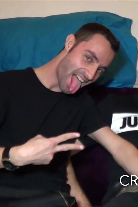 2215 สาวร่านโดนเย็ดดิบโดยควย Xxl ของ Oscar Wood