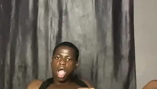 Adamlar kraliçeyi katleden o kötü kaltak tam video burada