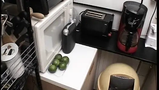 Alman Kapılarının Arkasında Özenle Siktir Edilir - Tam Film