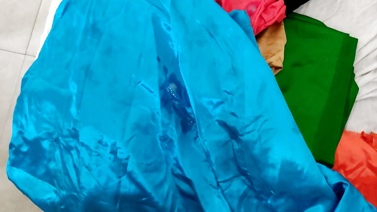Satin silk handjob porn - Satin blue lehnga handjob of neighbor (157)