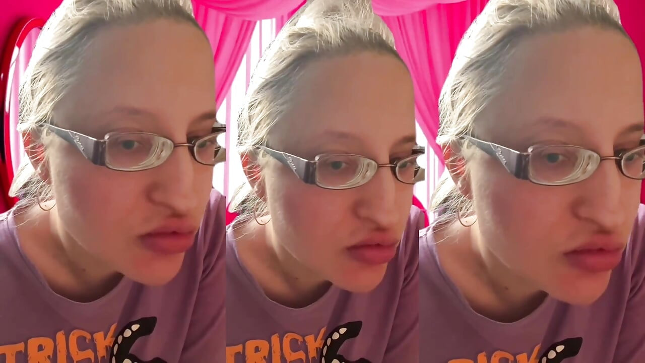 Asmr Bursting Bubblegum Bubbles