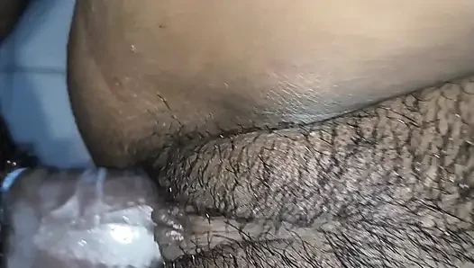 Eski sevgilisi kocasıyla aldatıyor