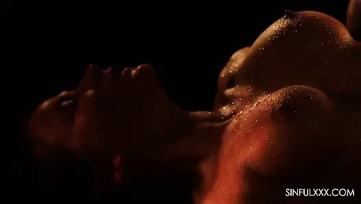 Büyük memeli hatun sinfulxxx tarafından derin anal seks